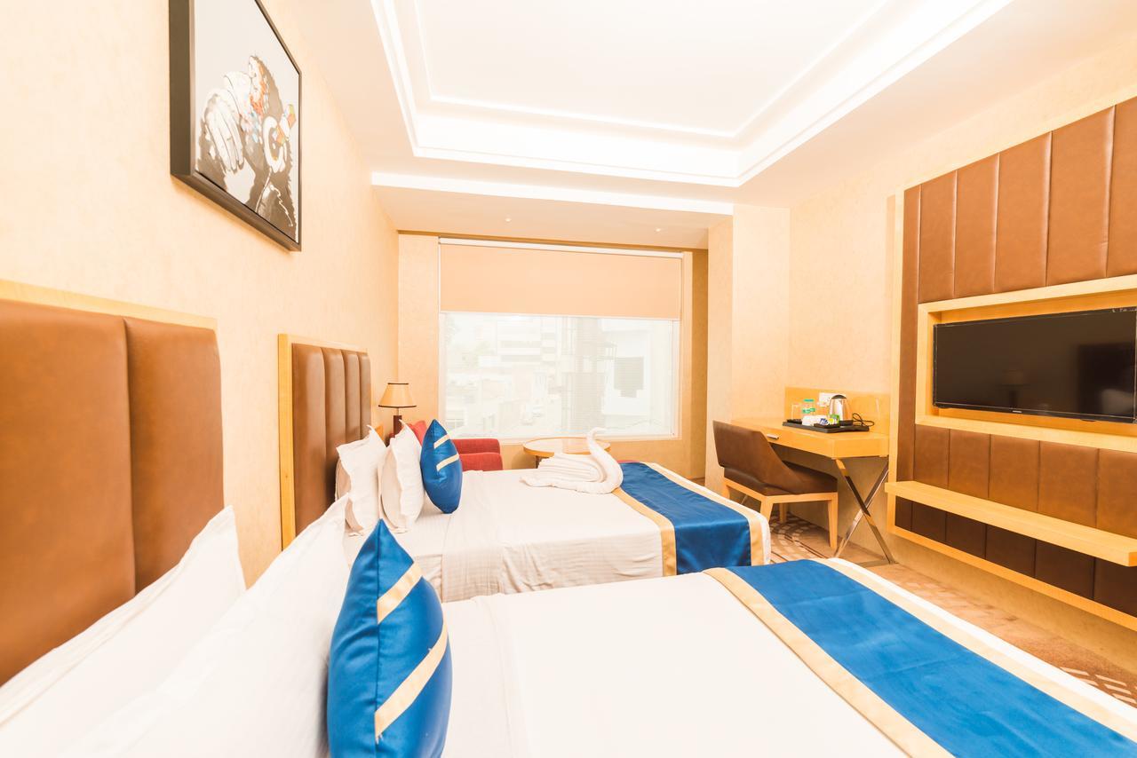 Hotel D'Corbiz Lucknow Exterior foto