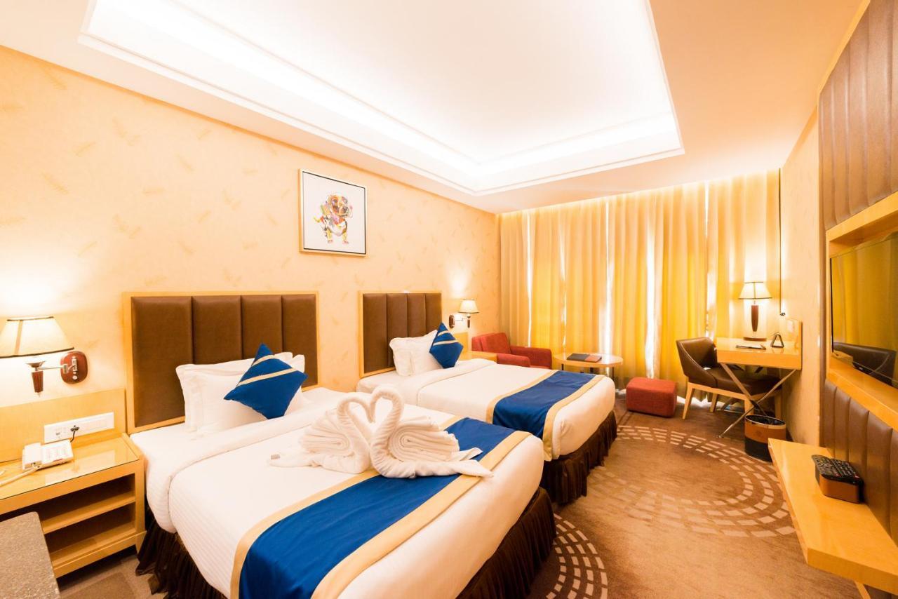 Hotel D'Corbiz Lucknow Exterior foto